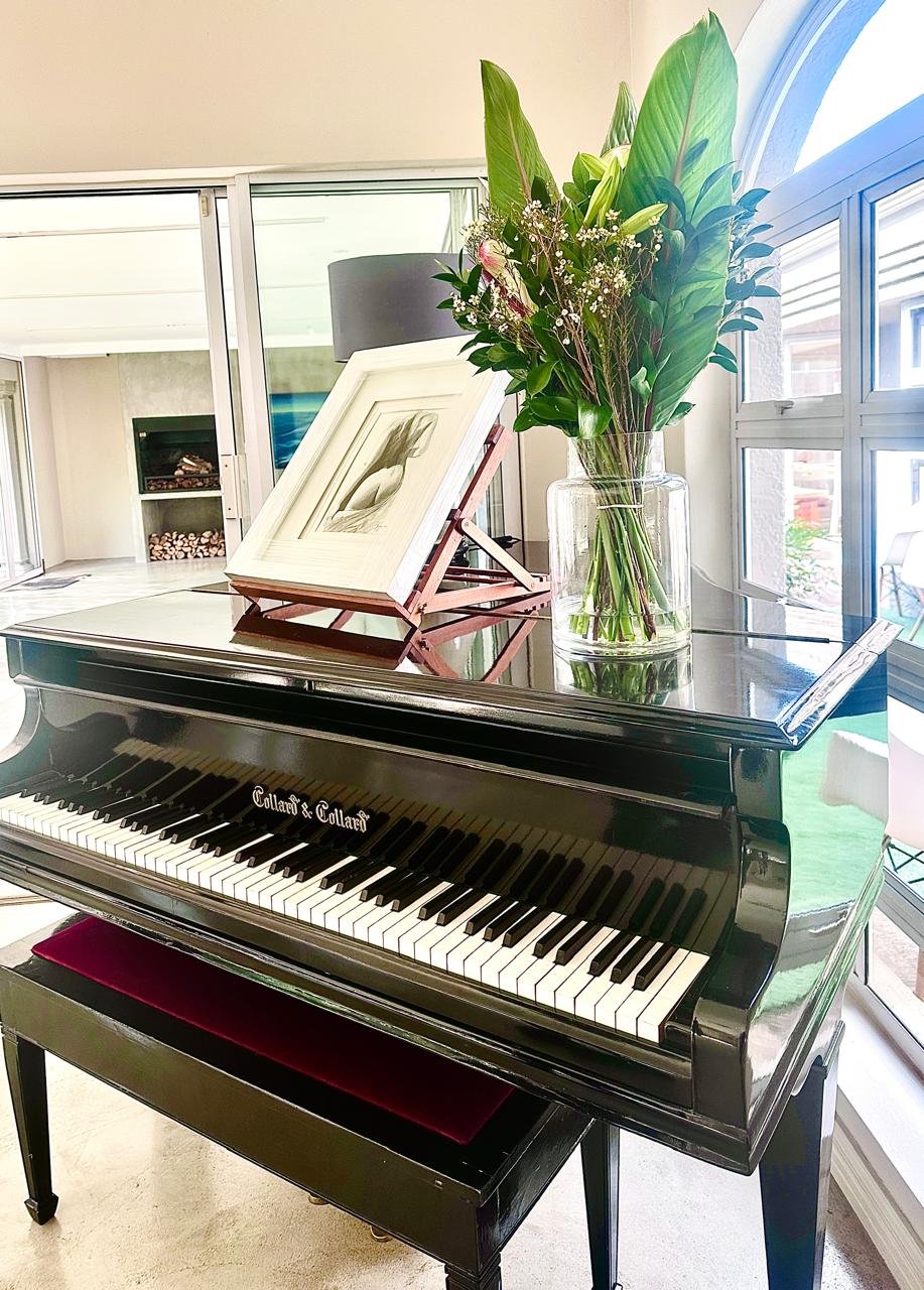 Grand Piano
